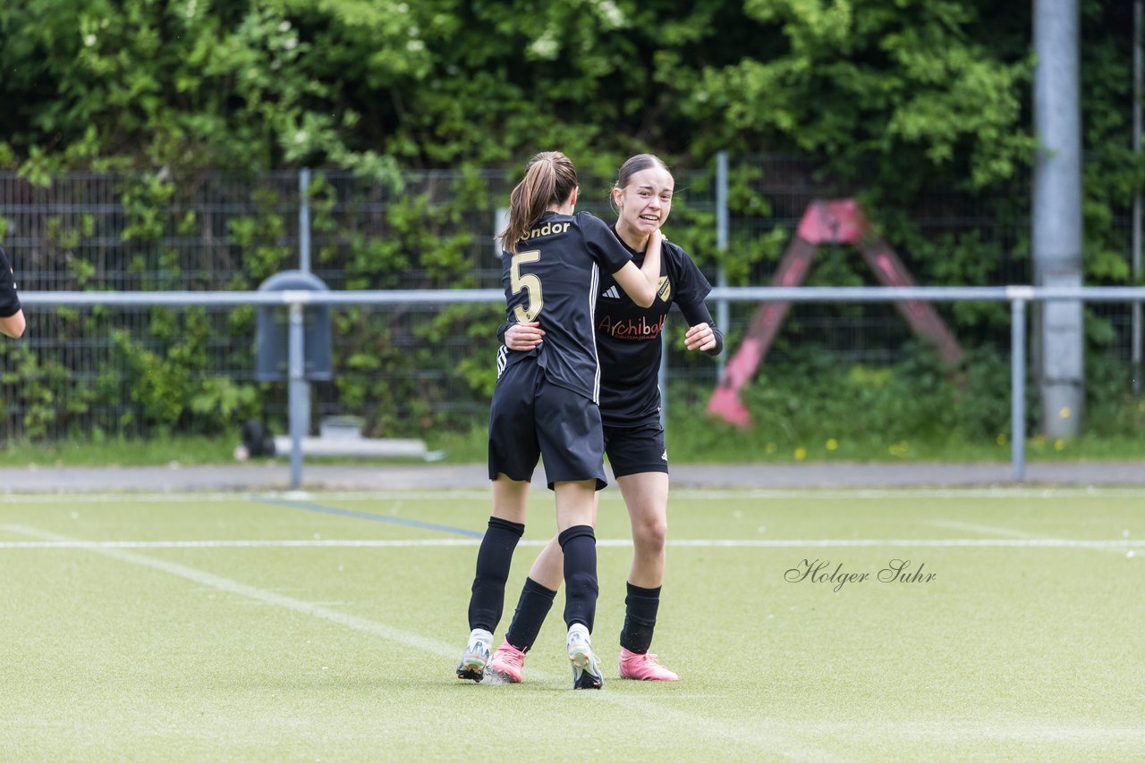 Bild 226 - wBJ SC Condor - VfL Pinneberg : Ergebnis: 3:2